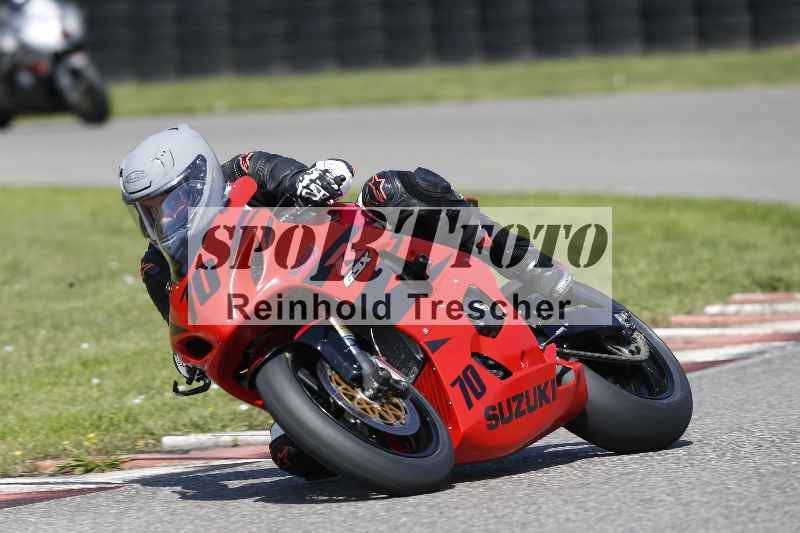 /44 09.08.2025 Plüss Moto Sport ADR/Freies Fahren/70